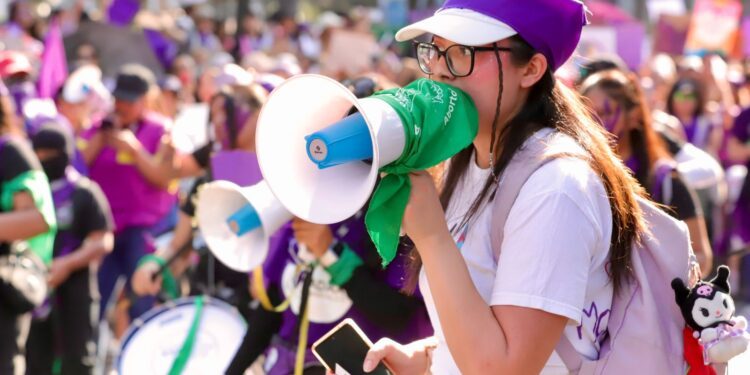 Querétaro mantiene deuda con las mujeres, reconoce Mauricio Kuri