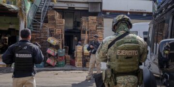 Operativo SINERGIA realiza cateos en la Central de Abastos