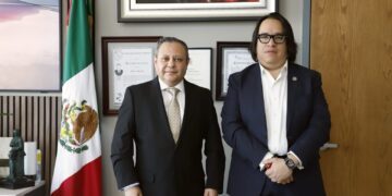 La autocrítica y la risa