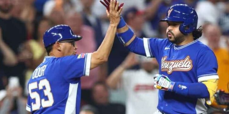 Venezuela derrota a EU y es campeón del Clásico Mundial