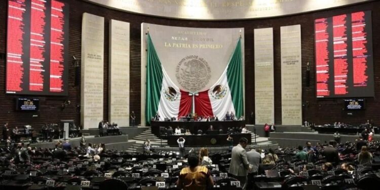 Protesta Consejo Directivo de CANACINTRA