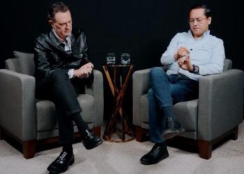 Inicia Kuri su podcast con Chepe de invitado