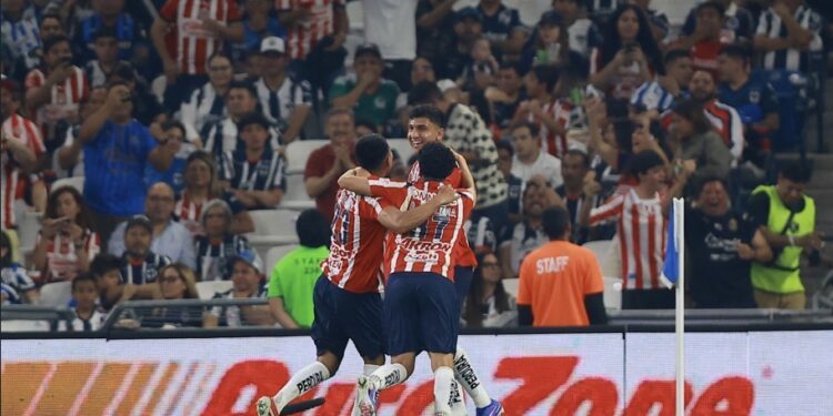 Gilberto Mora regresa a entrenar