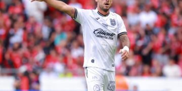 Gilberto Mora regresa a entrenar