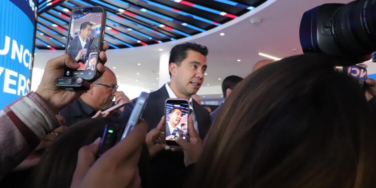 En abril se anunciarán detalles sobre consulta y proyecto del Teleférico