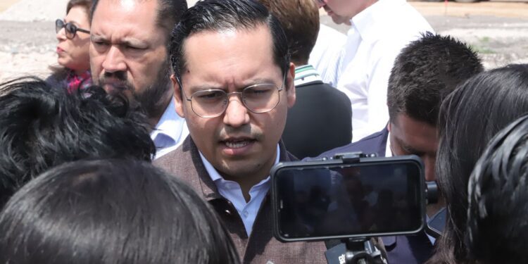 Corregidora prioriza regularización y obra pública en zonas con rezago