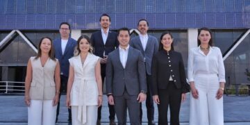 Anuncia Felifer Macías cambios en su gabinete