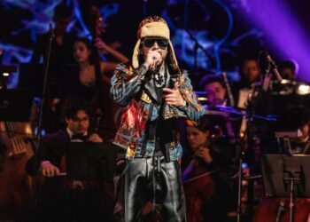 Miley regresa a sus raíces de “Hannah Montana”