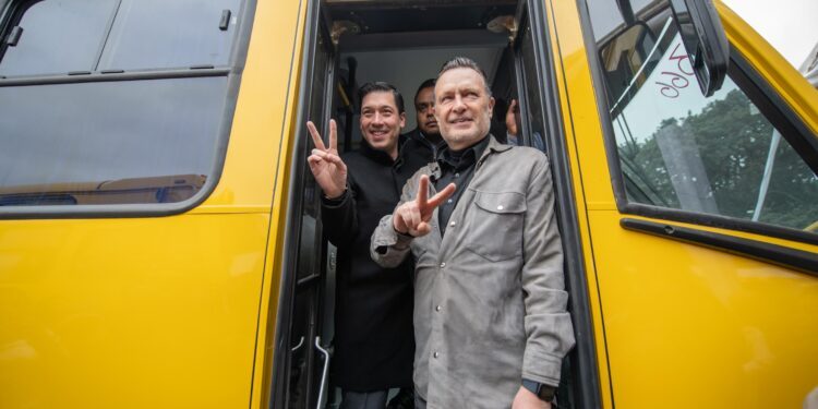 Brinda El Marqués más de 16 mil traslados escolares diarios gratuitos a estudiantes