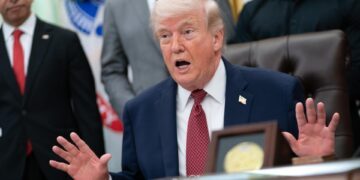 Demandan a Trump para bloquear perforación en aguas profundas del Golfo de México