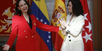 Machado recibe la Medalla de Oro de Madrid: “Siento que hoy empieza nuestro retorno”.