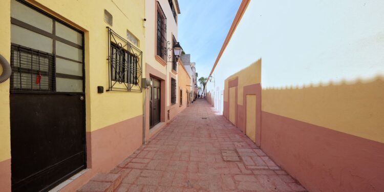 Entrega Felifer rehabilitación del Andador Jesús García