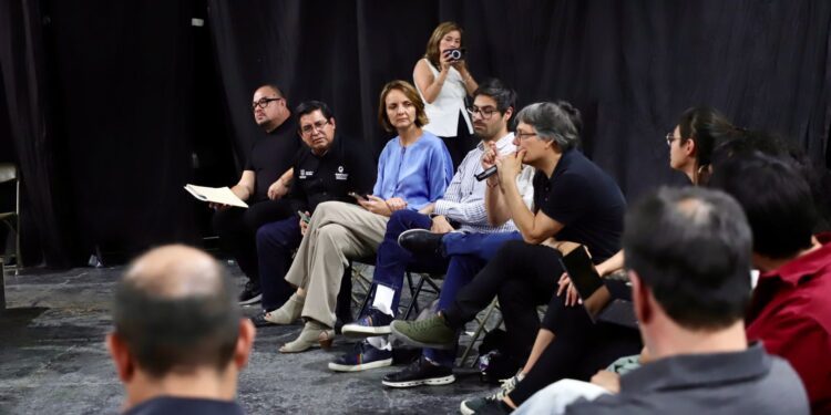 Gremio teatral y autoridades delinean ejes de la Muestra Nacional de Teatro en Querétaro