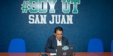 Entrega Universidad Tecnológica de San Juan certificados en Consultor Estratégico & Gerencial