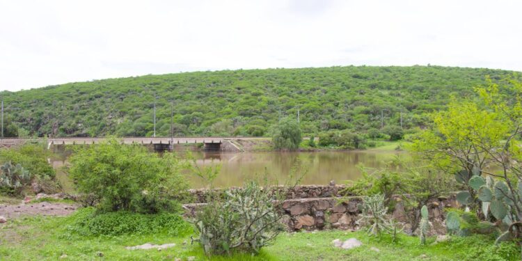 Llama Conagua a pequeños productores a regularizarse