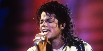 Los herederos de Michael Jackson enfrentan una demanda por presunto abuso y manipulación