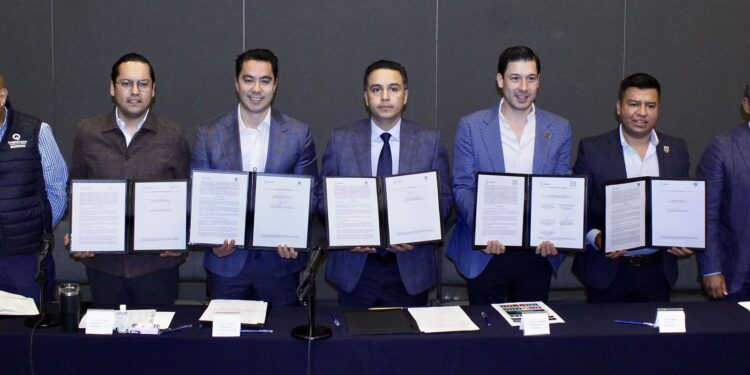 Firman municipios metropolitanos convenio para regular venta de alcohol