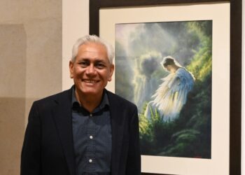 Inaugura Cuauhtémoc Velázquez su exposición: Seres de luz