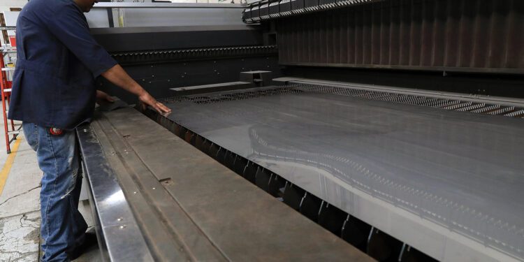 Estados Unidos publica reglas para reducir aranceles al acero y aluminio de México y Canadá