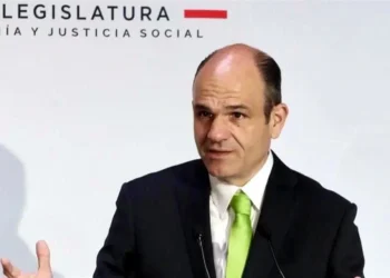 Piden extraordinario para aprobar reforma sobre aseguradoras