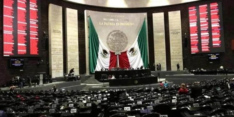 Prevén votar el martes ley contra abusos de aseguradoras