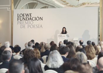 Rescata Leonor Pataki la poesía en la era digital