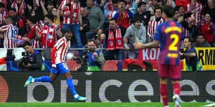 Apaga Atlético remontada del Barcelona en la Champions