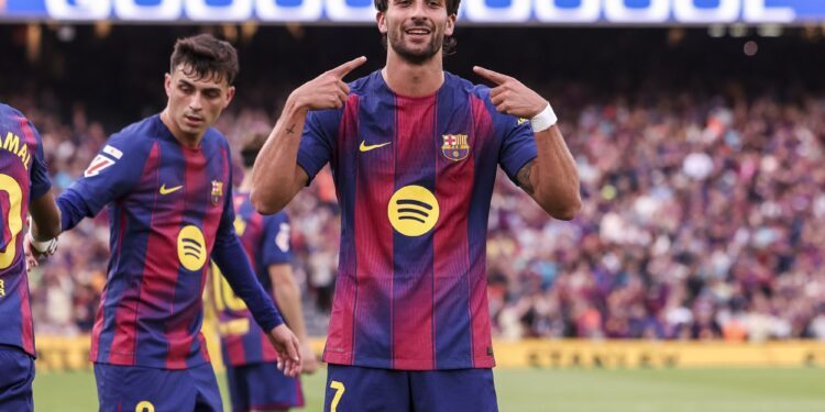 El Barça acaricia el título tras golear al Espanyol