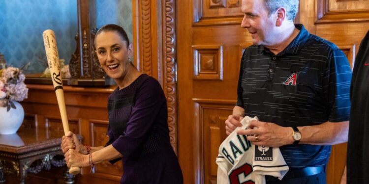 Sheinbaum se reúne con directivos y jugadores de Grandes Ligas, San Diego Padres y Arizona Diamondbacks