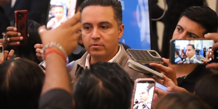 Avanzan obras del tren México–Querétaro en Corregidora