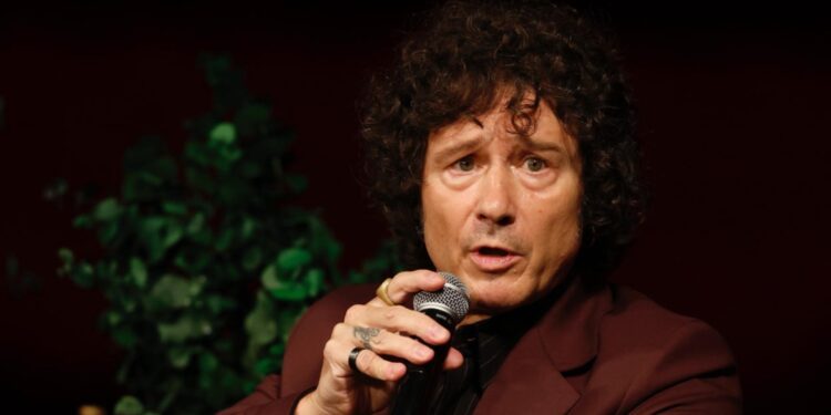 Bunbury vuelve a México con nueva gira de homenaje a la música latina