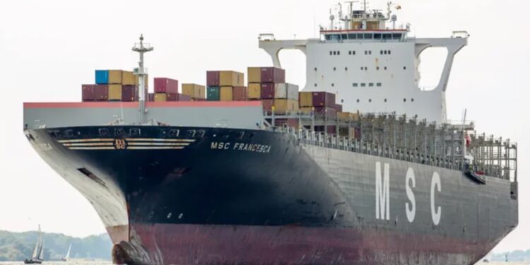 Guardia Revolucionaria de Irán intercepta dos buques en el Estrecho de Ormuz