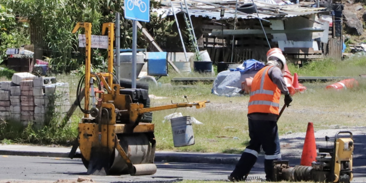 Ejecutan 60% de bolsa para bacheo