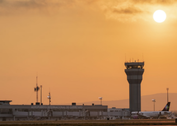 Chepe Guerrero y Eric Gudiño supervisan limpieza de drenaje