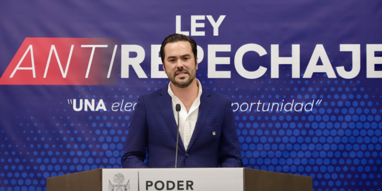 Presentan “Reforma Antirepechaje”