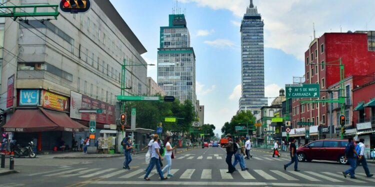 México tiene un déficit comercial de más de mil mdp en primer trimestre pese incertidumbre