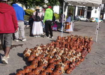 Familiares de víctimas del accidente realizan colecta en San Juan del Río