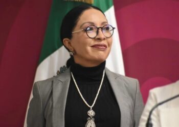 Oficializa Damián renuncia; va por candidatura en Guerrero