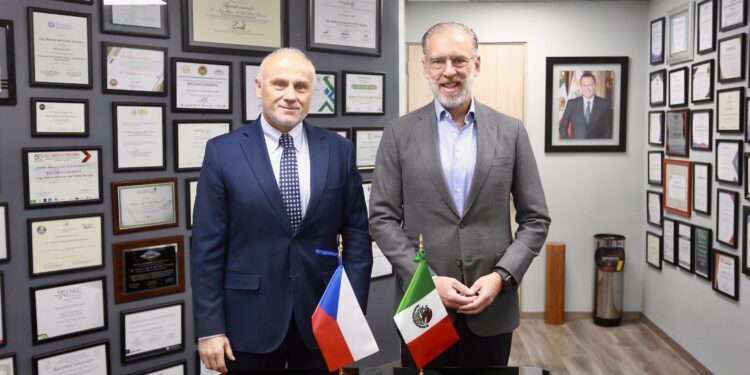 Estrechan lazos Querétaro y República Checa
