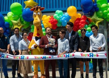 Toys”R”Us llega a Querétaro para despertar tu imaginación