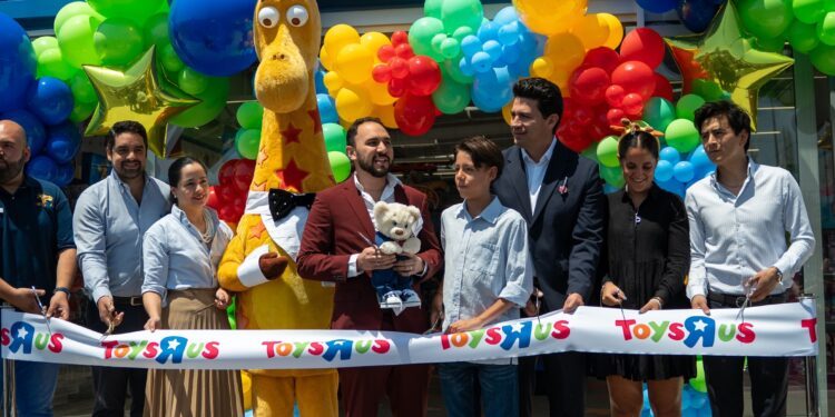 Toys”R”Us llega a Querétaro para despertar tu imaginación