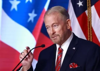 Arremete Claudia Sheinbaum contra Embajador de EU