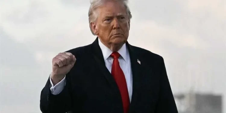 Bromea Trump con llamar al Golfo México: ‘Golfo de Trump’