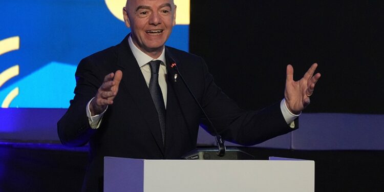 FIFA pagará 100 millones de dólares extra para cubrir costos de equipos en el Mundial