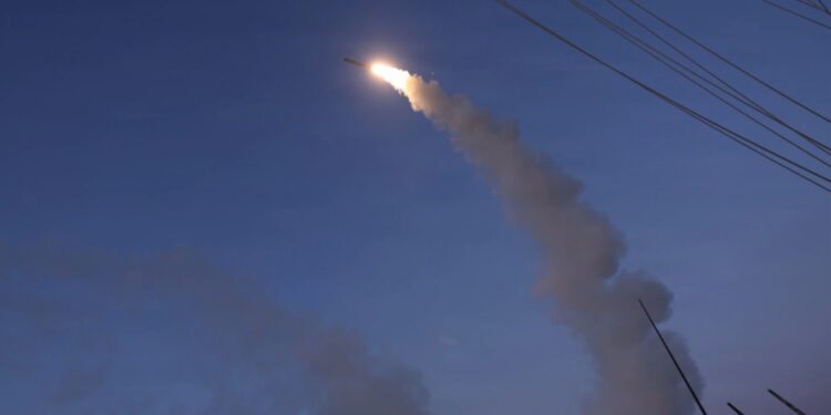 FMI: Si la guerra en Irán persiste “debemos prepararnos para tiempos difíciles”