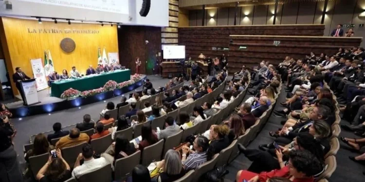 Afirma Batres que Fovissste ha condonado 290 mil deudas