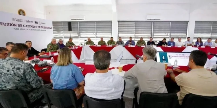 Reúne Harfuch a cúpula empresarial y académica en Sinaloa