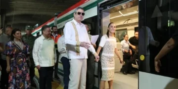 Recorre Sheinbaum tramo del Tren Suburbano que conecta con el AIFA
