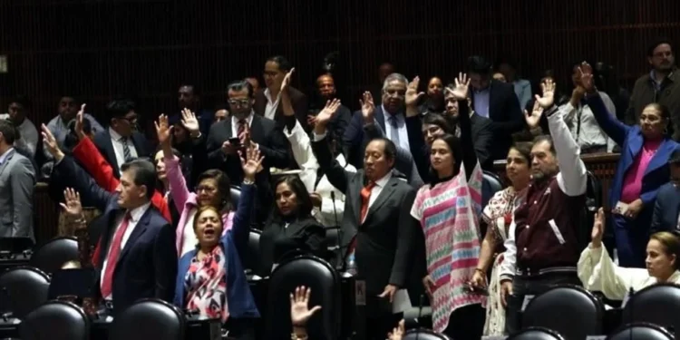 Aprueban Morena, aliados y MC Plan B electoral en Diputados