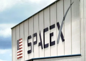 Amenaza SpaceX a telefónicas